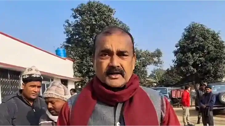 Bihar News : बगहा में उद्घाटन के 8 साल बाद भी नहीं खुला अस्प