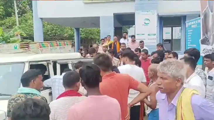 Bihar Crime: आरा में जमीन विवाद बना खूनी संग्राम, युवक की चा