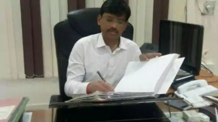 राजस्व कार्यों में गड़बड़ी पर पटना डीएम का कड़ा रुख, पाटलिपु