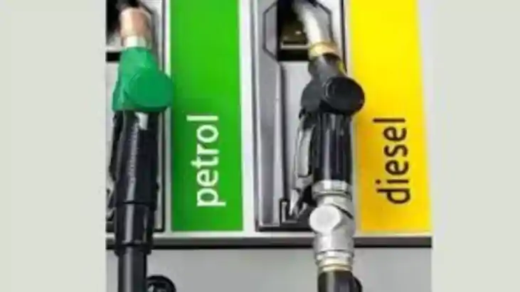 Fuel Rush in India Govt Says 60 Days Oil Reserve Available