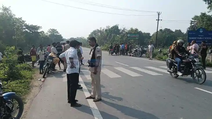 High Speed Crash in Muzaffarpur 3 Injured in Bike Collision 