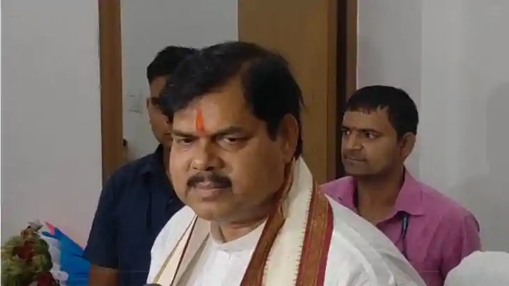 शिक्षा मंत्री मिथिलेश तिवारी ने ग्रहण किया पदभार; बोले- "बिह