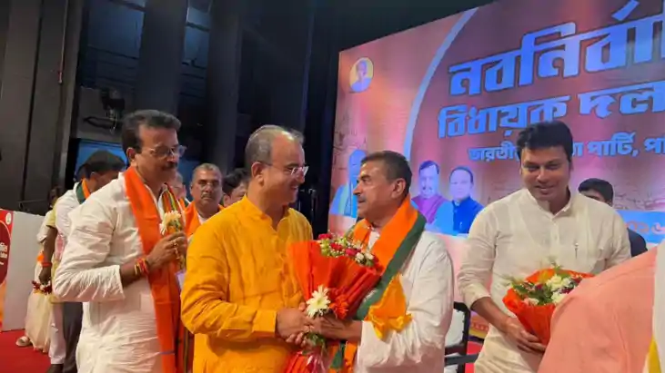 सुवेंदु अधिकारी चुने गए बंगाल भाजपा विधायक दल के नेता, मंगल 