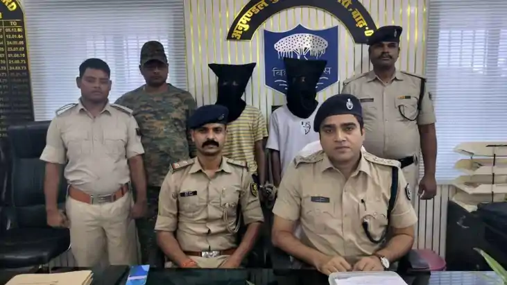नशे के काले कारोबार का पर्दाफाश, हथियार और ब्राउन शुगर के सा