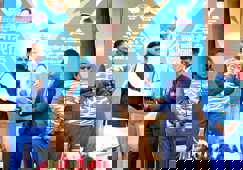 womans world cup - बेटी ने जीता क्रिकेट वर्ल्ड कप तो सरकार ने कांस्टेबल पिता को दिया तोहफा, 13 साल का निलंबन किया खत्म