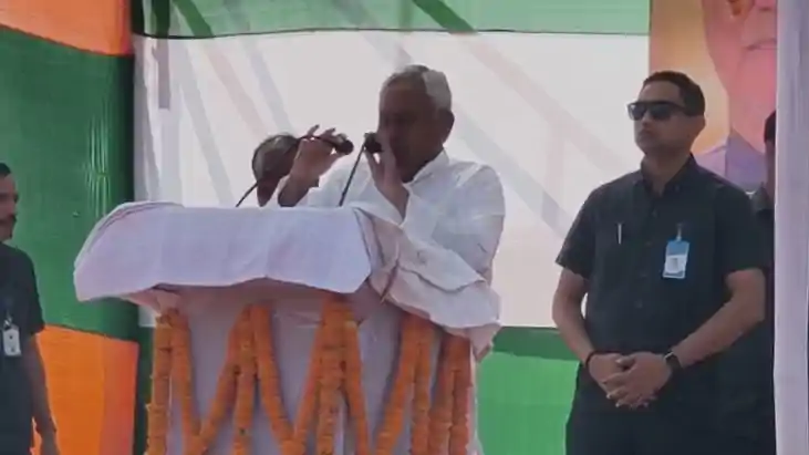 Nitish attacks Lalu family