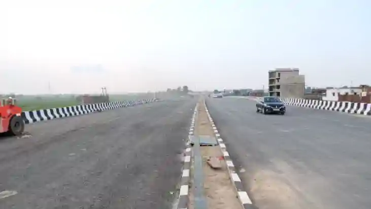 Bihar News : News4Nation की खबर का असर, रोहतास में NH-19 पर 