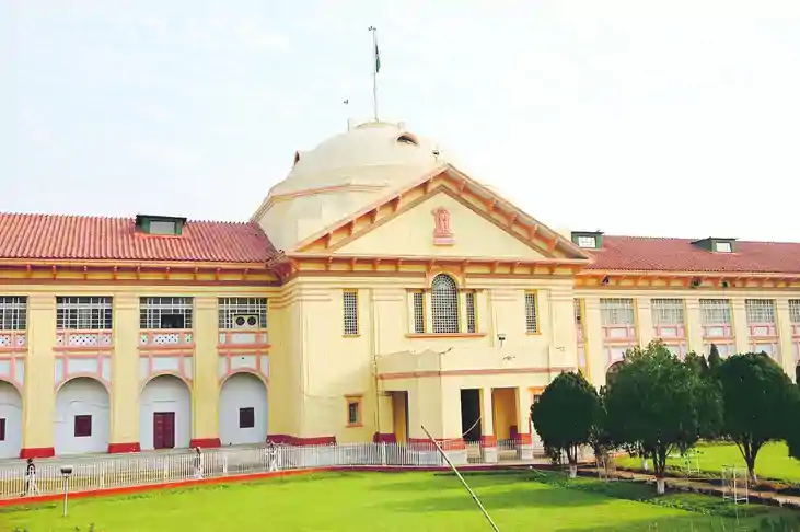 लेटलतीफी पर नाराजगी, बिहार के सभी जिलों के कोर्ट को आदेश, पट