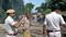 Bihar News: मुजफ्फरपुर में बाढ़ पीड़ितों का फूटा गुस्सा, प्रशासन और जनप्रतिनिधियों पर बरसे लोग, सड़क जाम कर किया प्रदर्शन