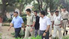 Bihar News:विधानसभा चुनाव से पहले बिहारशरीफ जेल में डीएम-एसपी की अगुवाई में सघन छापेमारी, सुरक्षा व्यवस्था पर प्रशासन सख्त