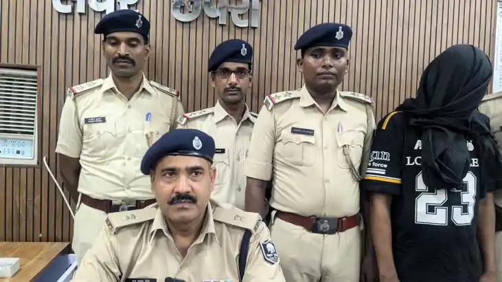Bihar Crime : बीस रूपये के लिए बदमाश ने गोली मारकर की ठेला च Bihar Crime : बीस रूपये के लिए बदमाश ने गोली मारकर की ठेला च