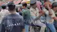 Gayaji News : पितृपक्ष मेले में खाकी हुई शर्मासार, मामूली गलती पर पुलिसकर्मी ने ऑटो ड्राइवर को पीटा, सिर फटने का वीडियो हुआ वायरल 