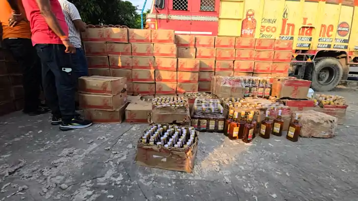 Bihar Crime News : बिहार में चुनाव से पहले करोड़ों की विदेशी 