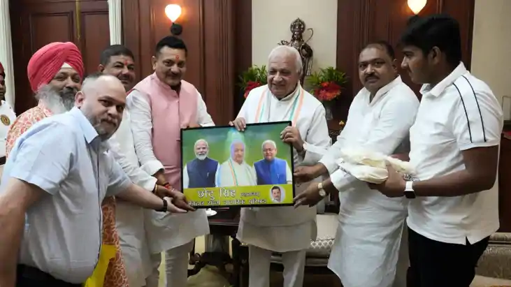 Bihar News : राज्यपाल आरिफ मोहम्मद खान से मिले नागरिक परिषद् Bihar News : राज्यपाल आरिफ मोहम्मद खान से मिले नागरिक परिषद्