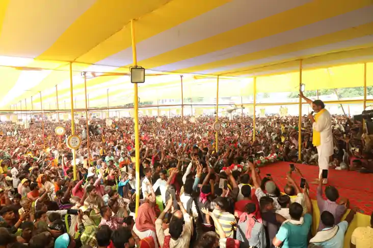 PK ने नीतीश सरकार पर साधा निशाना, बोले - जनता के डर से योजना PK ने नीतीश सरकार पर साधा निशाना, बोले - जनता के डर से योजना