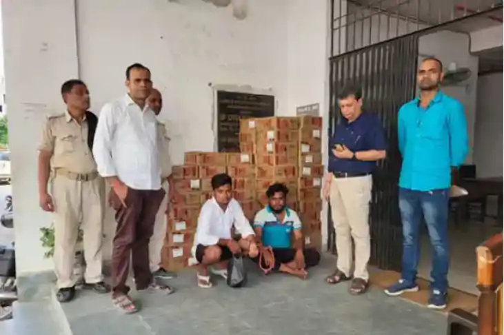 Bihar Crime - तस्करों ने ऐसी जगह शराब छिपाई, पीनेवाले भी कर 