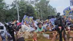 Patna Protesters Demand More Reservation Clash With Barricades