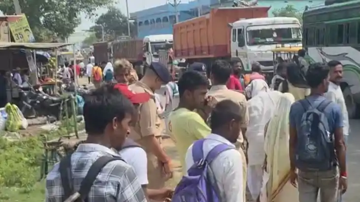 Cyclist Killed by Truck Outside Udwantnagar Police Station