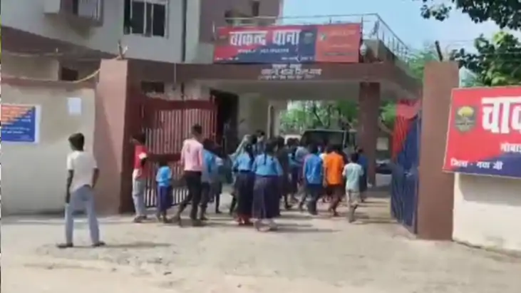 Gaya Students Protest Poor School Food Allege FIR Threat