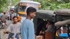 चंदा न देने पर ई-रिक्शा चालक से बर्बरता, पीड़ित ने गड्ढे के पानी में चेहरा डुबोकर मारने के प्रयास का लगाया आरोप