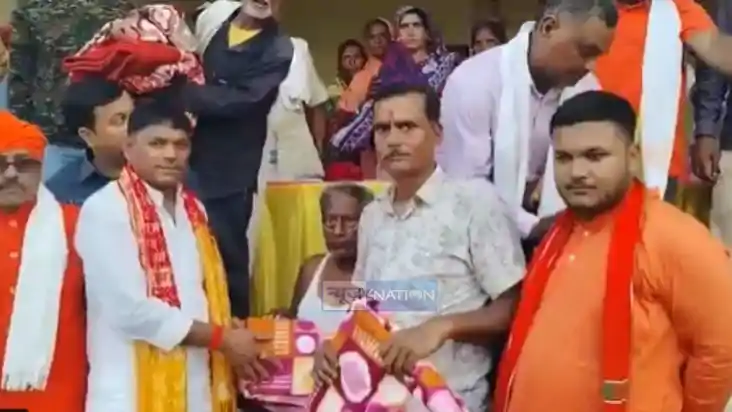 Blanket distribution in Begusarai