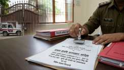  अपराधियों की तर्ज पर अब भ्रष्ट अधिकारियों की खैर नहीं, पूर्व पुलिस निरीक्षक की लाखों की संपत्ति अब सरकार की मिल्कियत