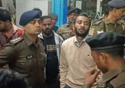 भतीजी को लेने स्कूल जा रहे युवक की ईंट-पत्थर से कूचकर हत्या, थाने से महज 100 मीटर दूर घात लगाकर हुआ हमला