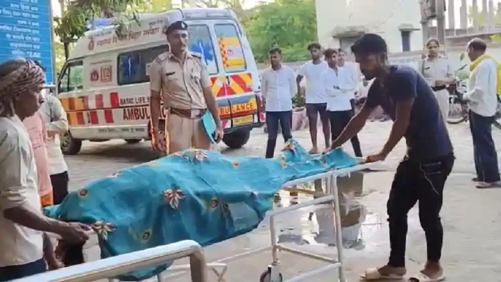 Fake doctor - थ्री इडियट वाला सीन दोहराने की कोशिश, फर्जी डॉ Fake doctor - थ्री इडियट वाला सीन दोहराने की कोशिश, फर्जी डॉ