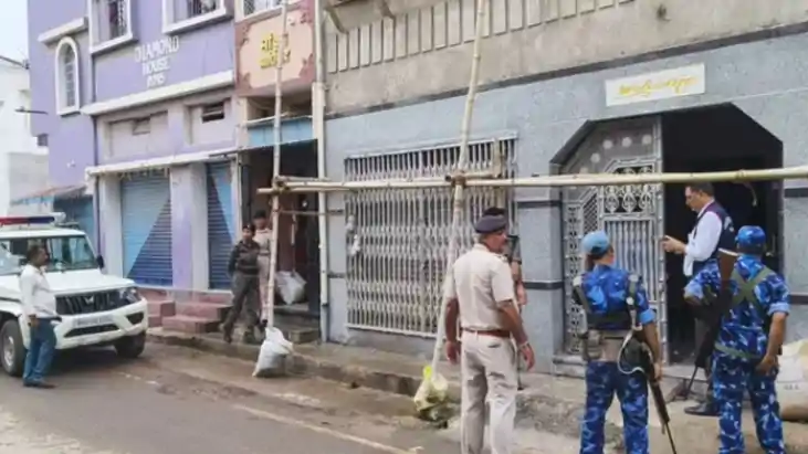 siwan EOU Raids Excise Inspector Premises Over Assets Probe