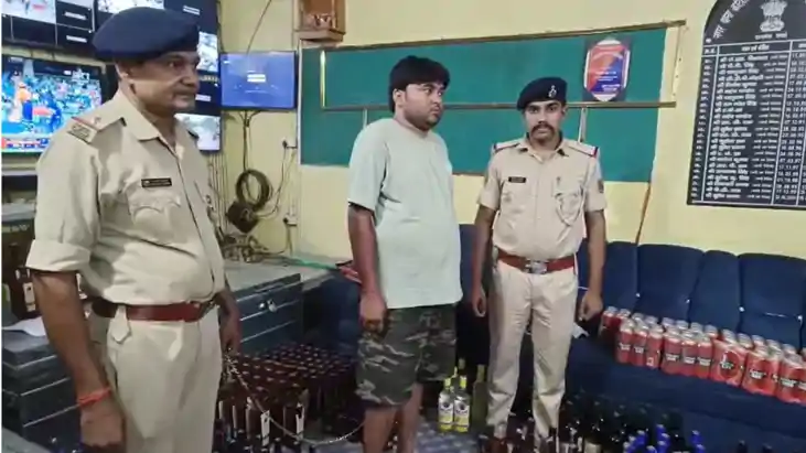 Beer bar was running from home in a liquor banned Bihar Beer bar was running from home in a liquor banned Bihar