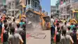 नवादा के कौआकोल बाजार में चला प्रशासन का बुलडोजर, जेपी चौक से आश्रम मोड़ तक हटा अवैध अतिक्रमण