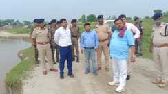सुपौल में नाव पलटने से मची अफरा-तफरी, डीएम-एसपी की तत्परता से टला बड़ा हादसा