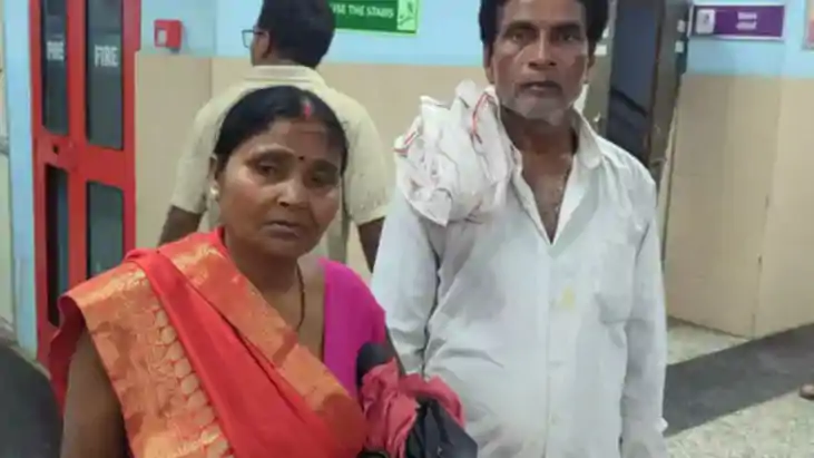 पत्नी के अफेयर और झगड़े से परेशान पति ने खाया जहर; मासूम बेट