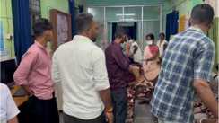 तिलक समारोह में भोज खाने के बाद दर्जनों लोग बीमार, फूड प्वाइजनिंग से पूरे गांव में हड़कंप