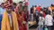 भागलपुर: विक्रमशिला सेतु क्षतिग्रस्त होने से बेपटरी हुई जिंदगी, नाव के सहारे हो रही दूल्हा-दुल्हन की विदाई