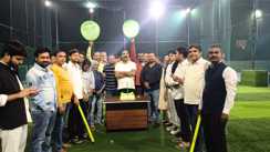 Bihar Election 2025 : राजद प्रत्याशी इसराइल मंसूरी ने क्रिकेट पिच पर मनाया तेजस्वी का जन्मदिन, रिजल्ट से पहले मनाया जीत का जश्न 