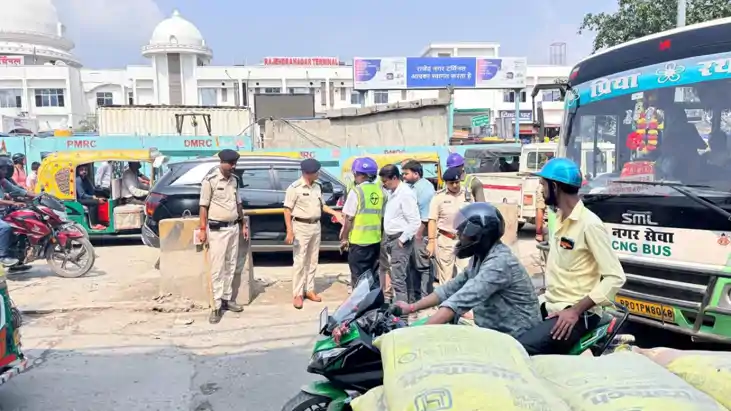 राजेंद्र नगर टर्मिनल ओवरब्रिज के समीप बदला यातायात का रूट, ज