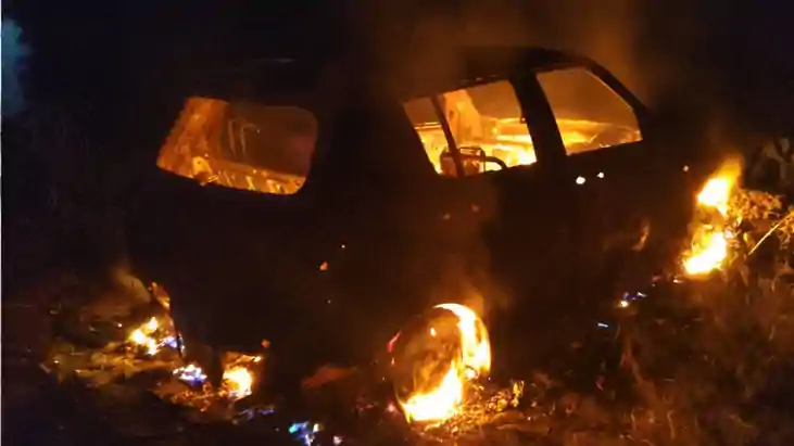 Car Catches Fire Near Gaya Railway Crossing Driver Missing