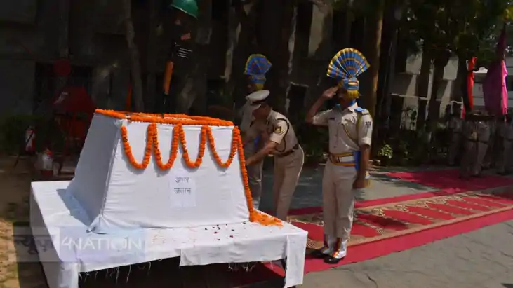 कमांडेंट अवधेश कुमार ने किया शहीदों को नमन