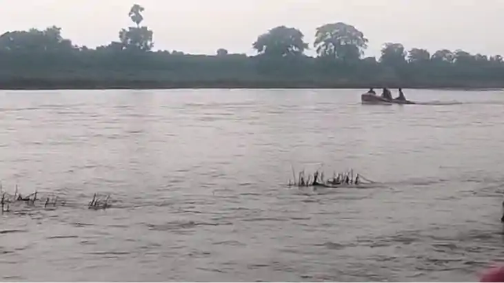 Bihar News : बांका में चांदन नदी में स्नान के दौरान डूबे तीन Bihar News : बांका में चांदन नदी में स्नान के दौरान डूबे तीन