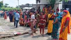 Bihar News :  बेतिया में जमीन और पैसे के विवाद में युवक की चाकू गोदकर हत्या, परिजनों ने सड़क जाम कर काटा बवाल 