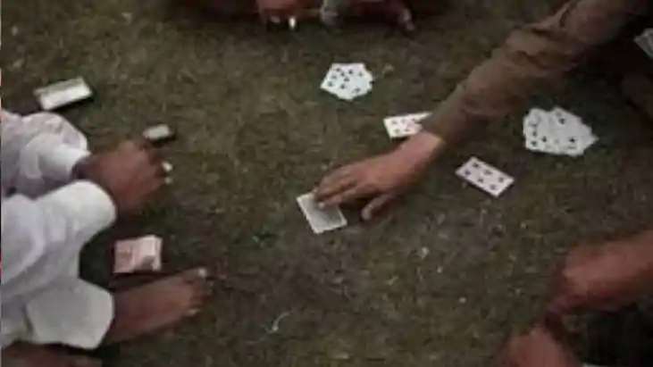 Bhagalpur Police Raid Gambling Den  Arrest 19 With  5 10 Lak