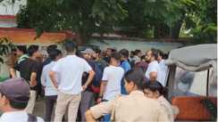 BPSC कार्यालय के बाहर असिस्टेंट इंजीनियर अभ्यर्थियों का जोरदार हंगामा, रिजल्ट आने के एक साल बाद भी बहाली नहीं होने से आक्रोश
