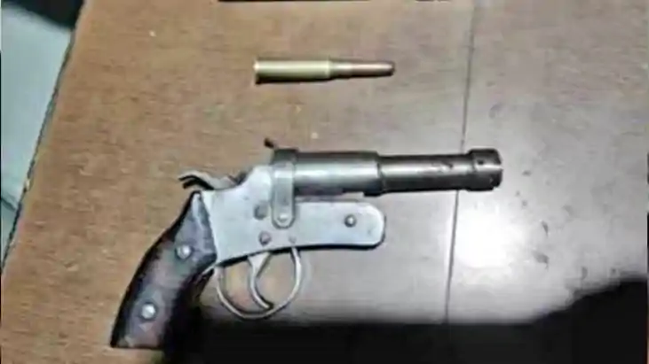Nalanda country made pistol recovered from a Class 9 student