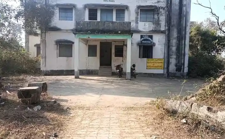 नवादा में 'गुंडाराज' का नंगा नाच: महिला CDPO से रंगदारी की म