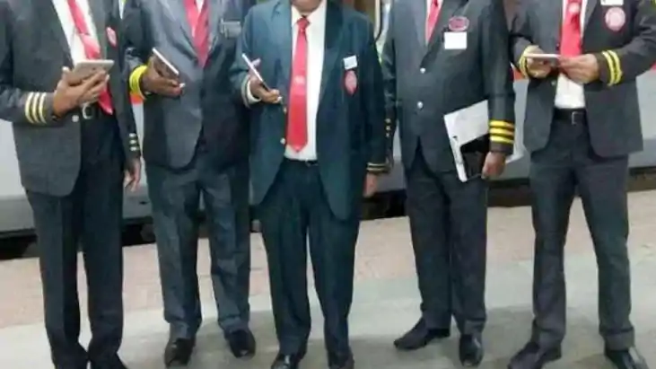 भारतीय रेलवे से विदा हुई अंग्रेजों की निशानी: रेलमंत्री ने ख