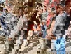 जिसके इशारे पर थम जाते थे बिहार के स्कूल, उस 'महानायक' की याद में बिलख पड़े शिक्षक, दी गई भावभीनी श्रद्धांजलि