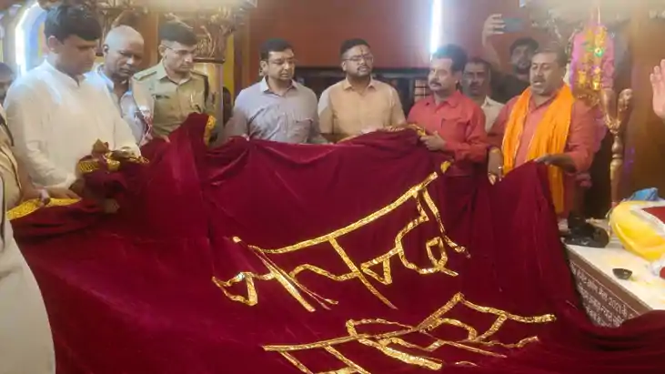 NALANDA NEWS : बाबा मणिराम की समाधि पर सात दिवसीय मेले की हु NALANDA NEWS : बाबा मणिराम की समाधि पर सात दिवसीय मेले की हु