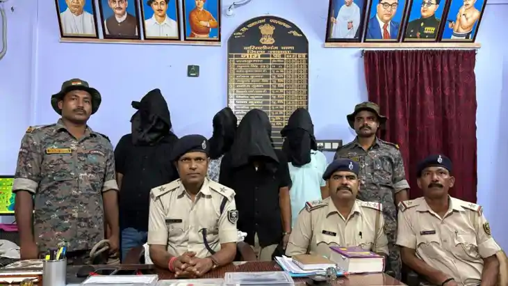 नवादा में करोड़ों की साइबर ठगी का भंडाफोड़: चार शातिर अपराधी