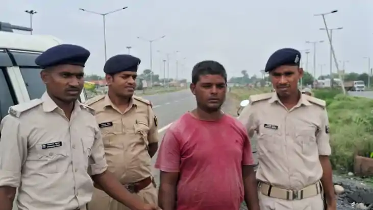 मोहनिया चेक पोस्ट पर फिर अवैध उगाही: एसपी की बड़ी कार्रवाई क